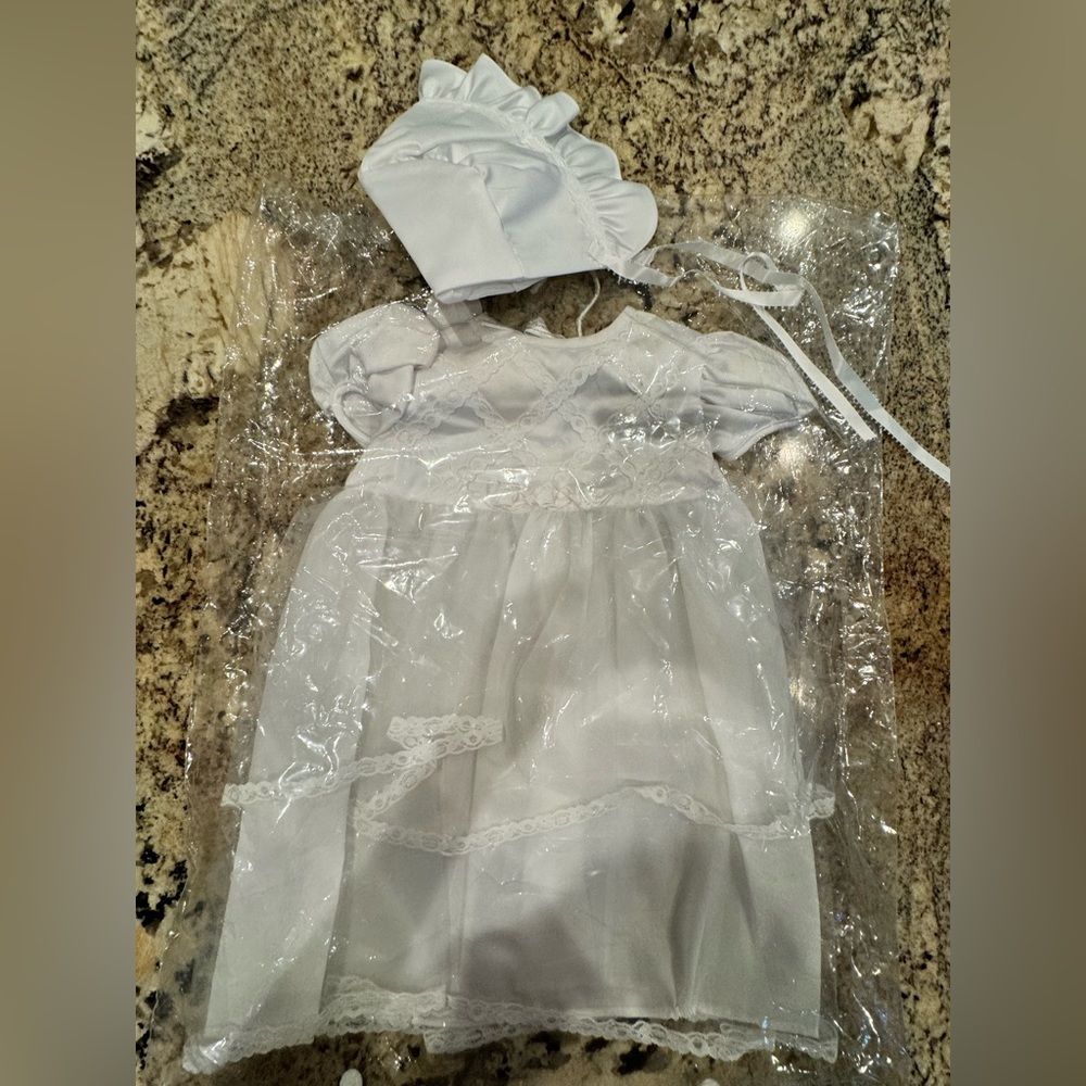 New Christening Gown sz 0-6 mo
